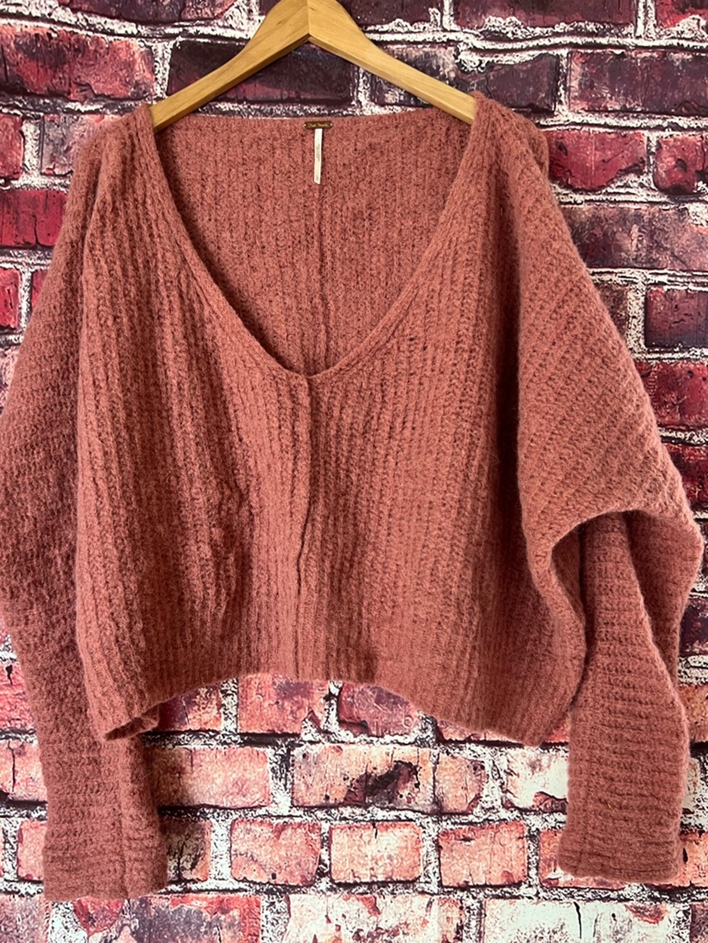 Free People Moonbeam V-Neck Alpaca Blend Sweater - Mauve Pink